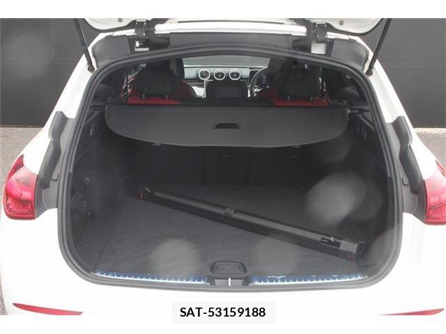 Mercedes Benz C-CLASS 2022-06 8131153-15