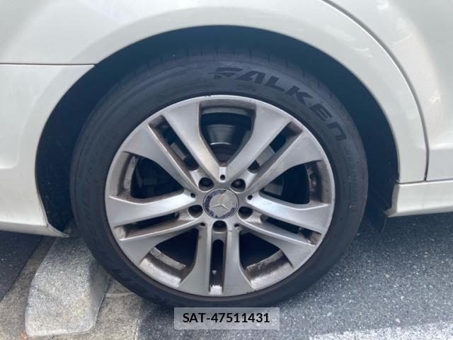 Mercedes Benz C-CLASS 2011-07 8158781-9