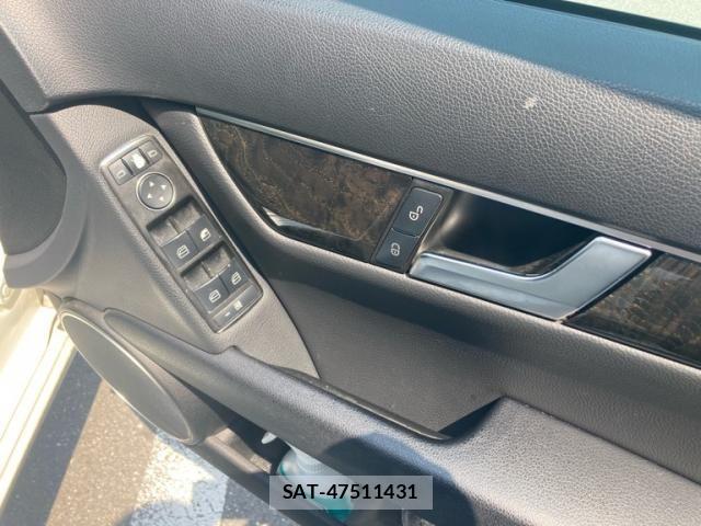 Mercedes Benz C-CLASS 2011-07 8158781-11