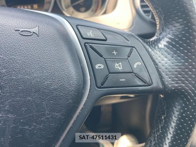Mercedes Benz C-CLASS 2011-07 8158781-17