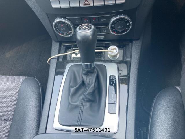 Mercedes Benz C-CLASS 2011-07 8158781-23