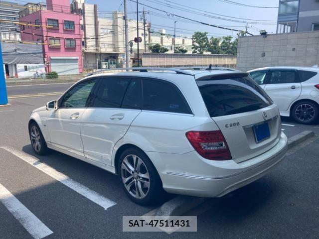 Mercedes Benz C-CLASS 2011-07 8158781-3