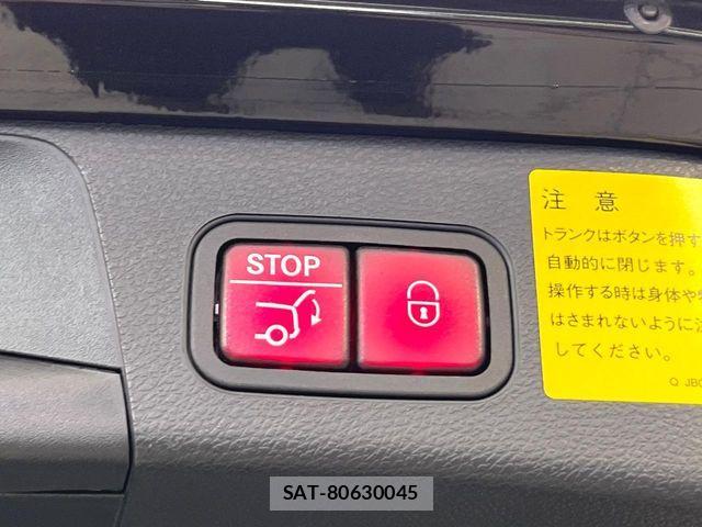 Mercedes Benz C-CLASS 2016-03 8208637-4
