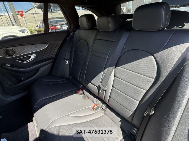 Mercedes Benz C-CLASS 2017-06 8208640-12