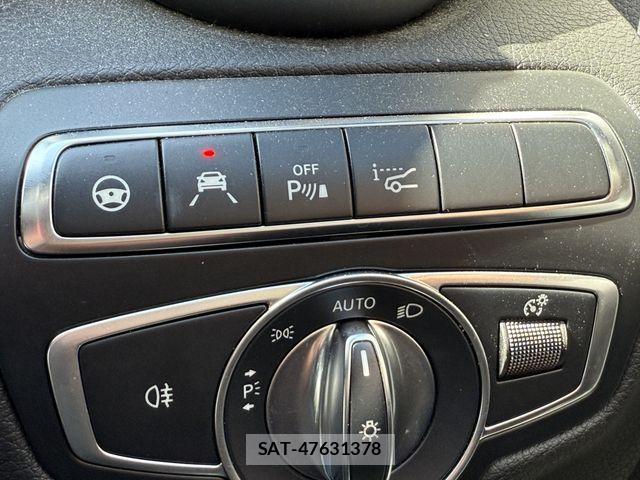 Mercedes Benz C-CLASS 2017-06 8208640-21