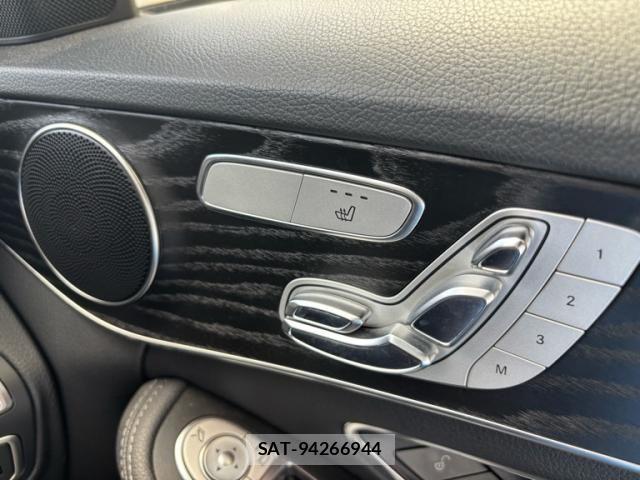 Mercedes Benz C-CLASS 2018-01 8208638-23