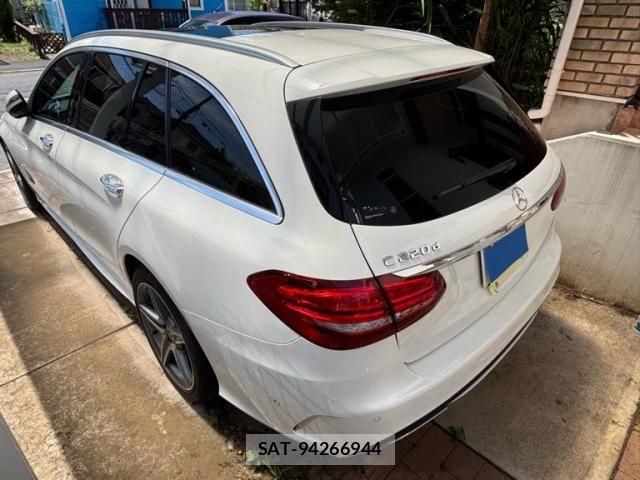 Mercedes Benz C-CLASS 2018-01 8208638-4