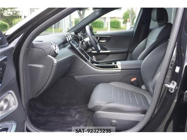 Mercedes Benz C-CLASS 2025-09 8208630-17