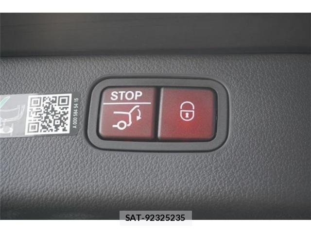 Mercedes Benz C-CLASS 2025-09 8208630-29