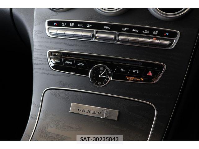 Mercedes Benz C-CLASS 2018-05 8208636-15