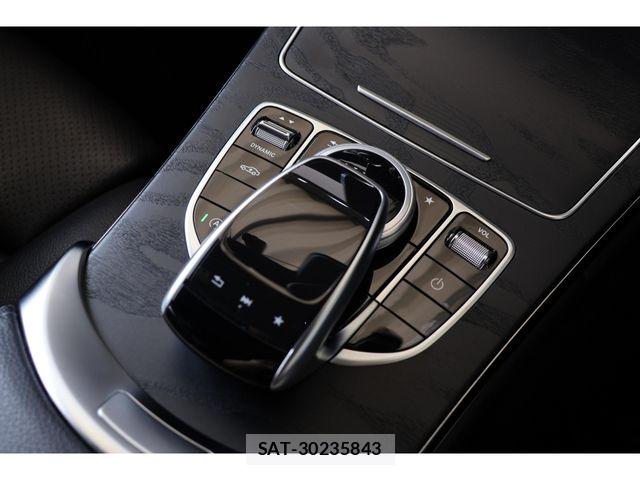 Mercedes Benz C-CLASS 2018-05 8208636-16