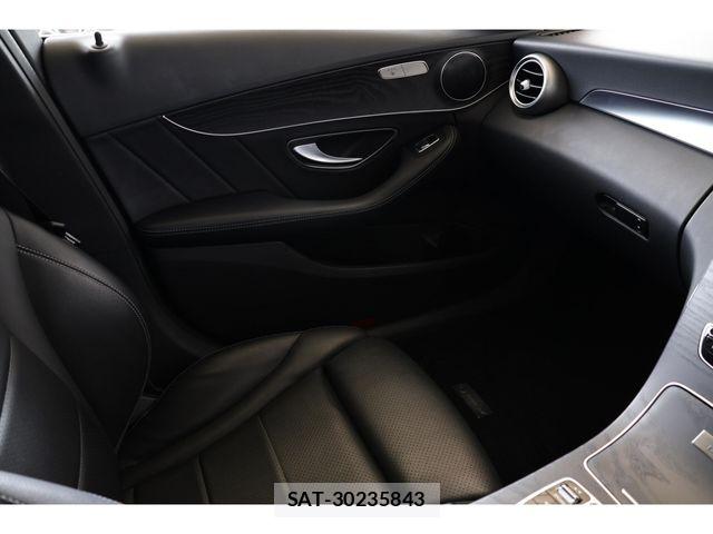 Mercedes Benz C-CLASS 2018-05 8208636-20