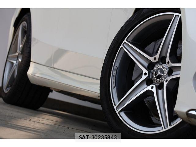 Mercedes Benz C-CLASS 2018-05 8208636-6
