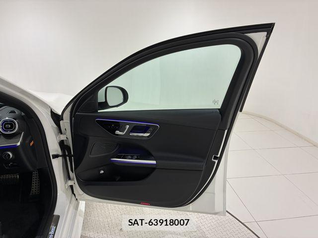 Mercedes Benz C-CLASS 2023-06 8208633-5