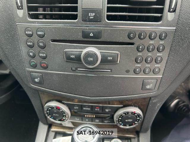 Mercedes Benz C-CLASS 2010-03 8230765-21