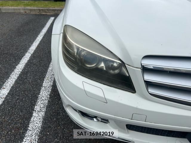 Mercedes Benz C-CLASS 2010-03 8230765-2