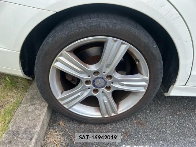 Mercedes Benz C-CLASS 2010-03 8230765-6