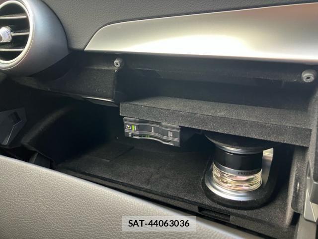 Mercedes Benz C-CLASS 2015-10 8336714-25