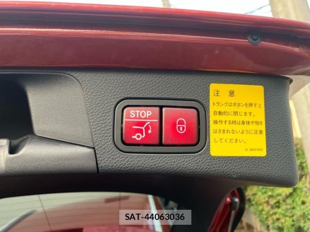 Mercedes Benz C-CLASS 2015-10 8336714-7