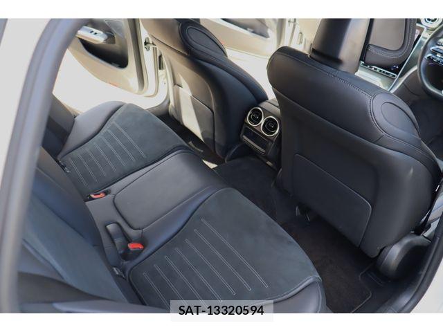 Mercedes Benz C-CLASS 2022-01 8354916-3
