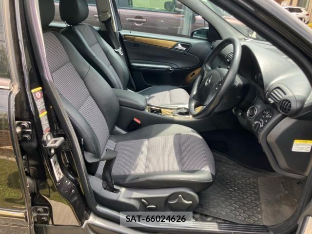 Mercedes Benz C-CLASS 2007-08 8413520-14