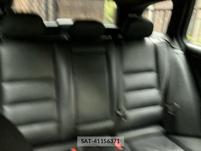 Mercedes Benz C-CLASS 2011-12 8438402-16