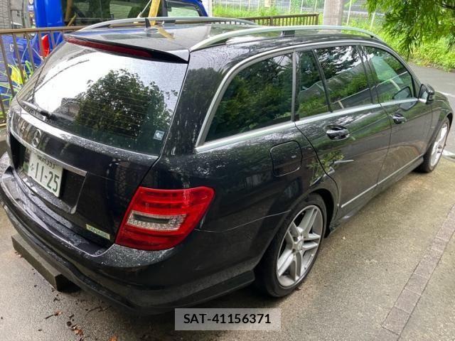 Mercedes Benz C-CLASS 2011-12 8438402-3