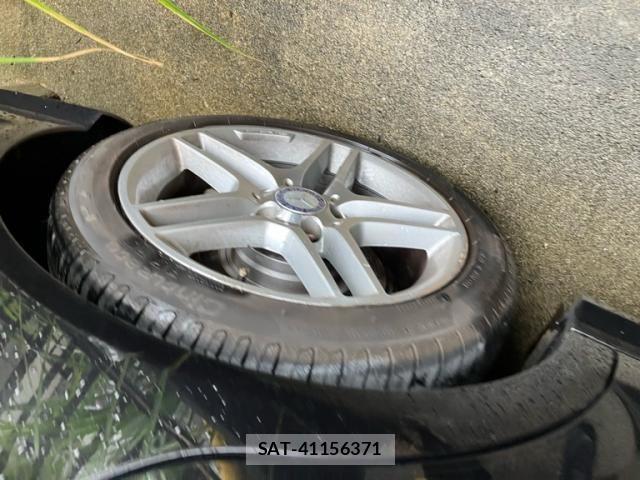 Mercedes Benz C-CLASS 2011-12 8438402-5