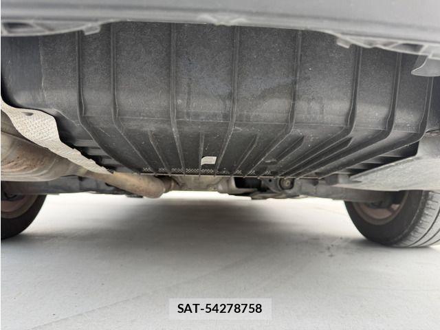 Mercedes Benz C-CLASS 2015-07 8457883-6