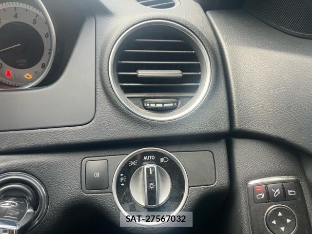 Mercedes Benz C-CLASS 2013-09 8525694-19