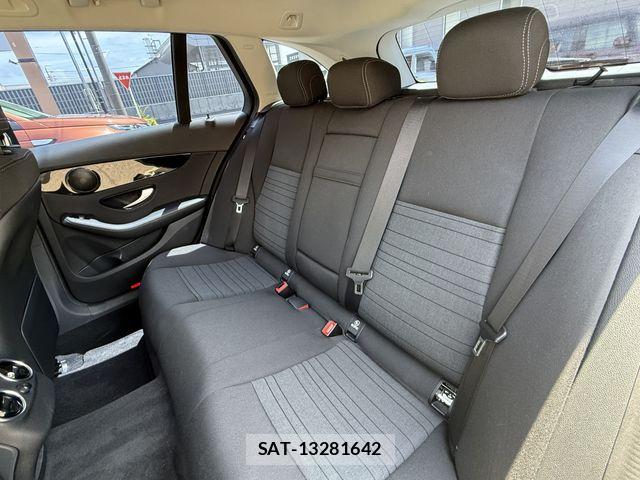 Mercedes Benz C-CLASS 2016-03 8525693-12