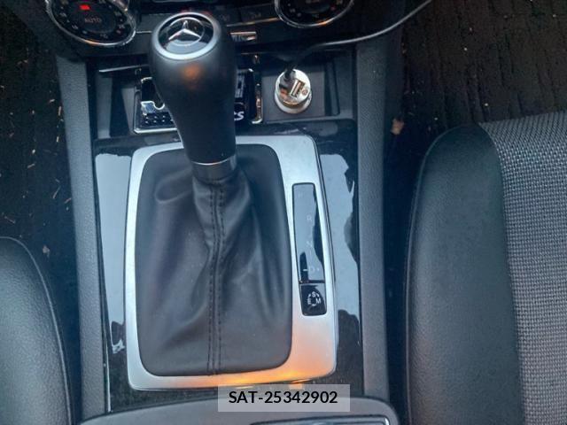 Mercedes Benz C-CLASS 2012-09 8525696-22