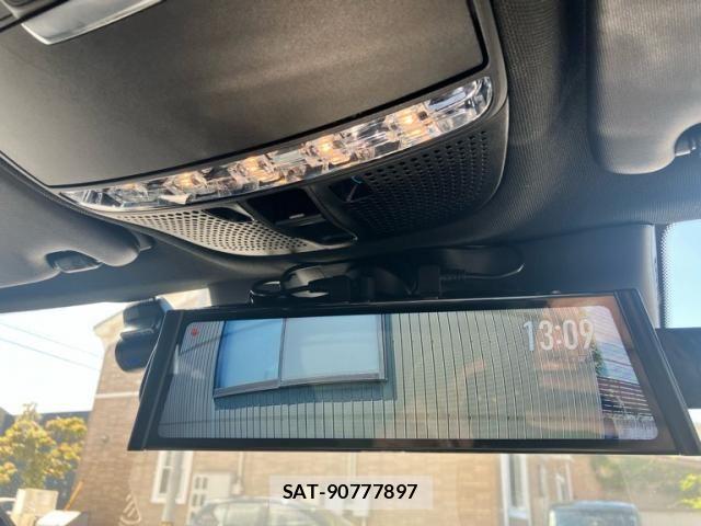 Mercedes Benz C-CLASS 2017-09 8525691-23