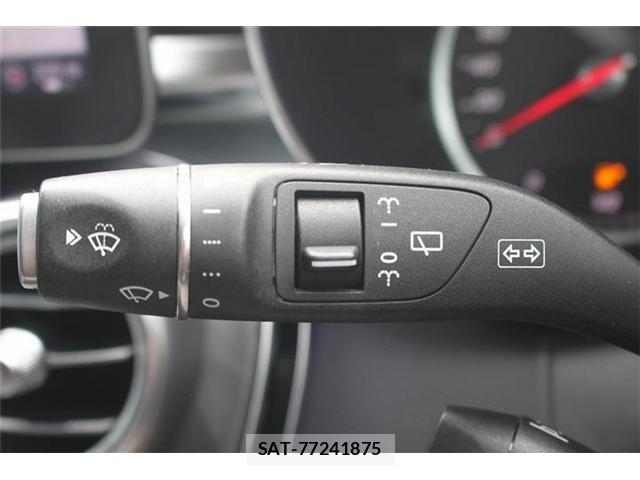 Mercedes Benz C-CLASS 2019-01 8562616-29