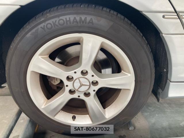 Mercedes Benz C-CLASS 2006-03 8562618-10