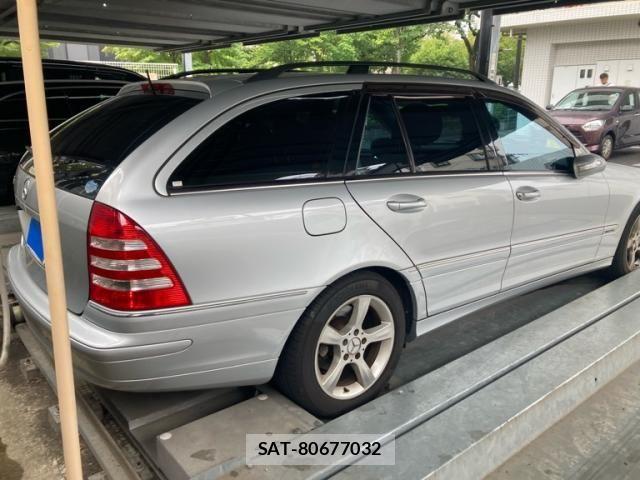 Mercedes Benz C-CLASS 2006-03 8562618-3