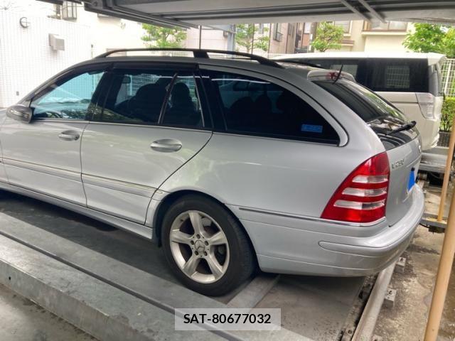 Mercedes Benz C-CLASS 2006-03 8562618-4