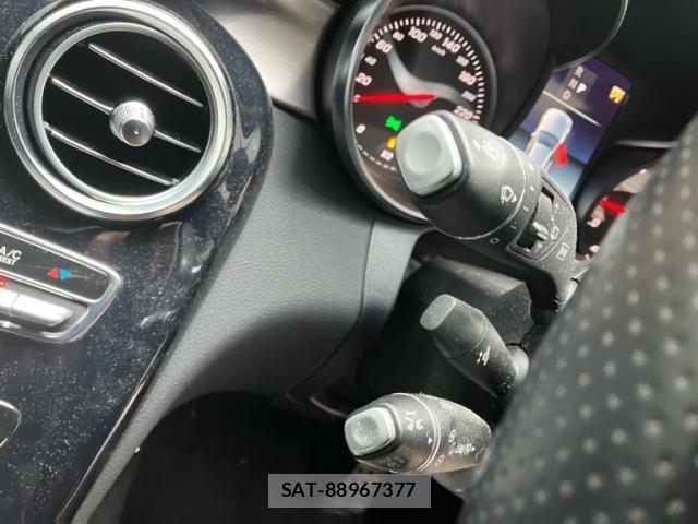 Mercedes Benz C-CLASS 2018-10 8562612-23