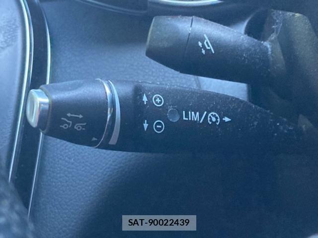 Mercedes Benz C-CLASS 2018-07 8666481-16