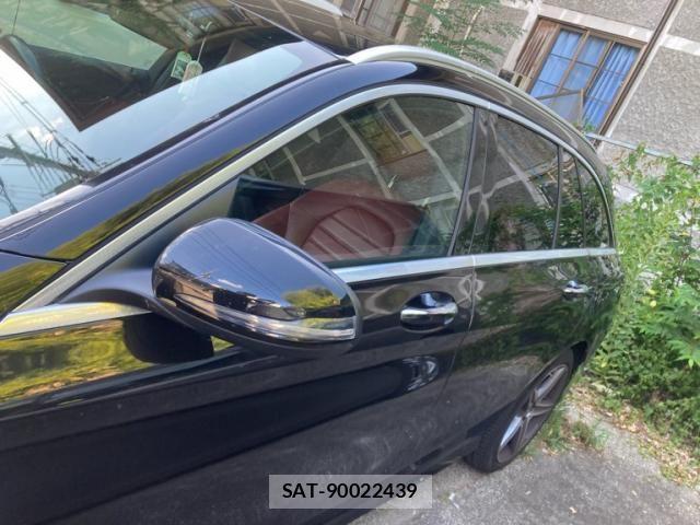 Mercedes Benz C-CLASS 2018-07 8666481-4