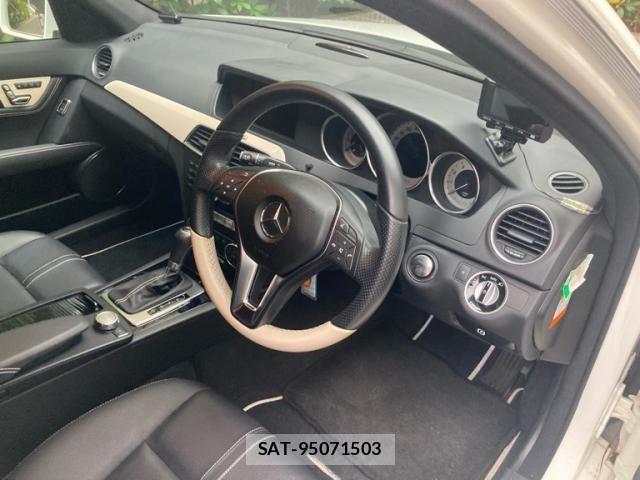 Mercedes Benz C-CLASS 2012-11 8743810-12