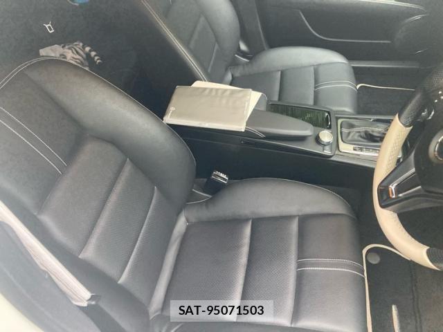 Mercedes Benz C-CLASS 2012-11 8743810-13