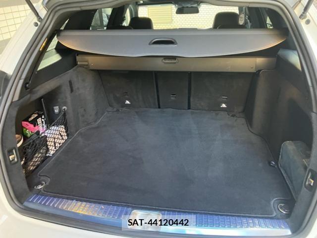 Mercedes Benz C-CLASS 2017-10 8830229-9