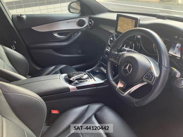 Mercedes Benz C-CLASS 2017-10 8830229-12