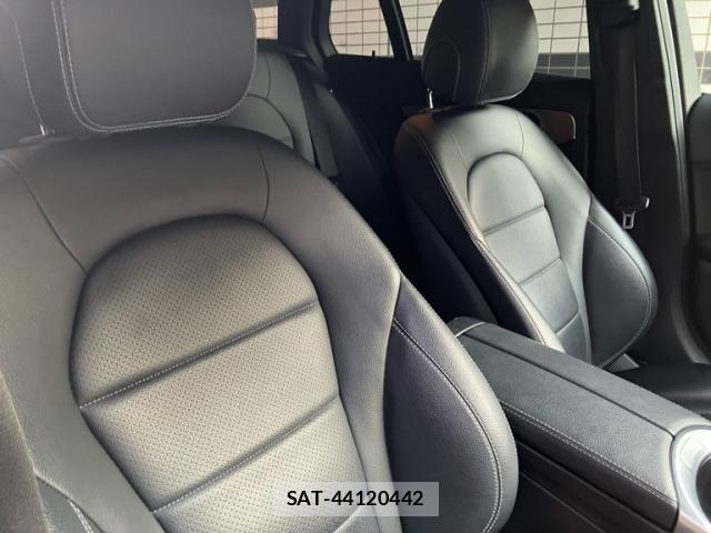 Mercedes Benz C-CLASS 2017-10 8830229-13