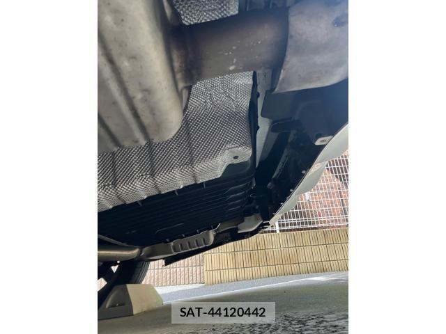 Mercedes Benz C-CLASS 2017-10 8830229-8