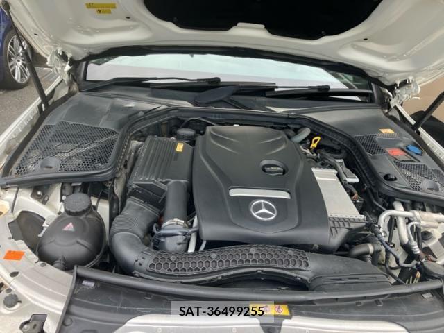 Mercedes Benz C-CLASS 2016-05 8830228-12