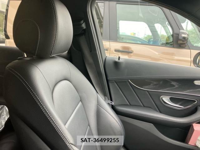 Mercedes Benz C-CLASS 2016-05 8830228-17