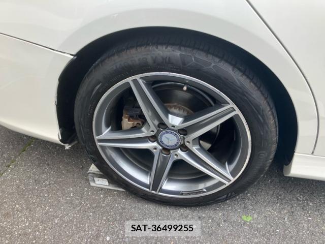 Mercedes Benz C-CLASS 2016-05 8830228-22
