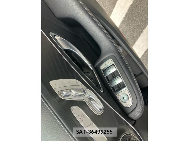 Mercedes Benz C-CLASS 2016-05 8830228-26